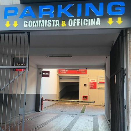 Suite 1,2 Porta Milano Centro Parking Free Exteriér fotografie